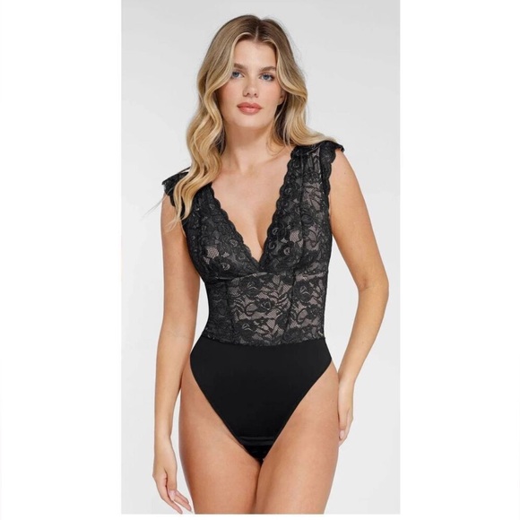 POPULISH Black Shapewear Sculpting Bodysuit V Neck Lace Thong - Picture 1 of 5